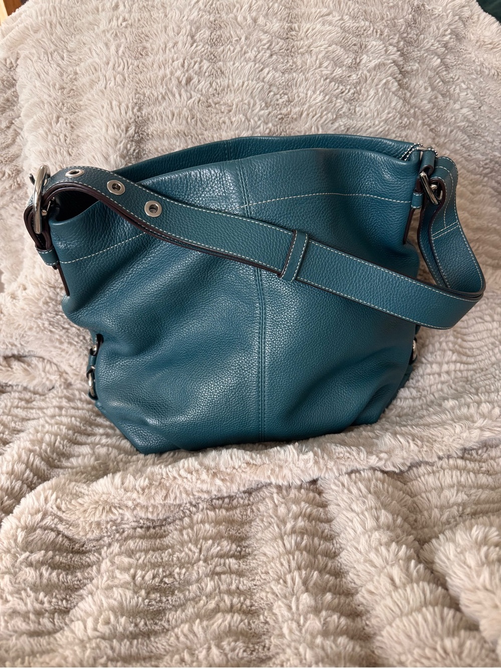 Like new Coach teal pebbled leather shoulder bag